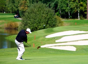 Thelen leads the way in Moscow