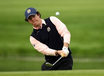 Captain tweaks Team for final practice