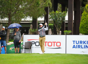 Hahn's solo at the top of the Turkey leaderboard