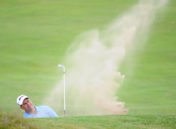 Cayeux in contention