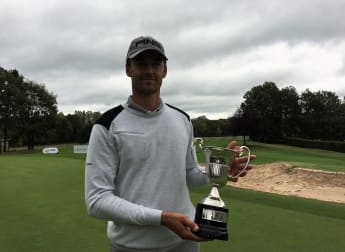 Perez the Victor after ace in Spain