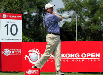 Els starts celebrations in style