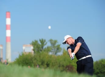 Nørret lead halved in Austria