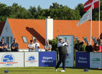 History maker Davies enjoys Staysure Tour debut