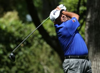 Cabrera joins Australians out in front