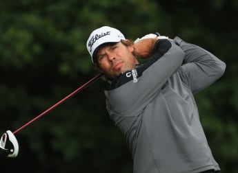 Lundberg makes early surge