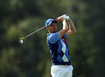 Bond displays Diamond standard