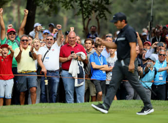 Molinari hits the front in Monza