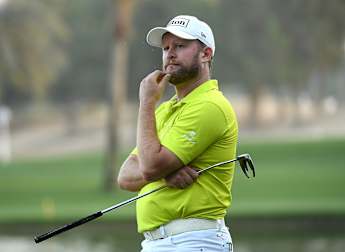 Donaldson stays ahead in Dubai