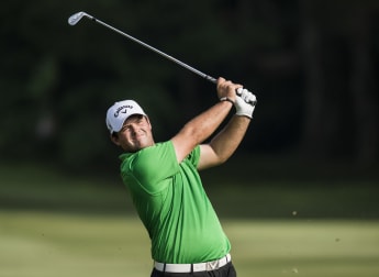 Reed makes his move in Hong Kong