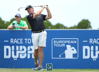 Anahita return excites Els