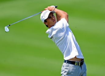 Olesen charges into contention