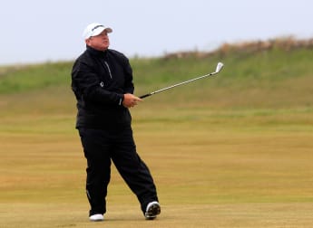 Woosnam retains Welsh lead after Porthcawl bares her teeth