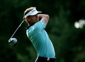 Luiten features on early leaderboard