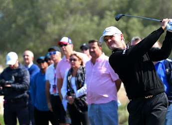 Flawless Lawrie on the brink of history