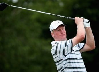 Flying starts for Finch and Madsen