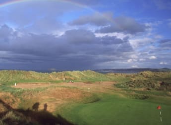 Europe win St Andrews Trophy