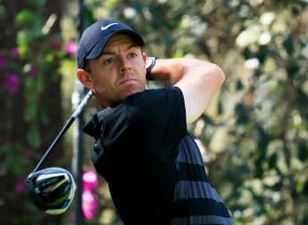 Marvellous McIlroy leads in Mexico
