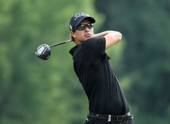 Scott surges to Firestone glory