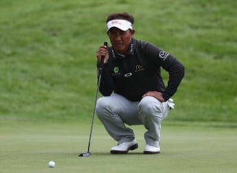 Jaidee extends Paris advantage