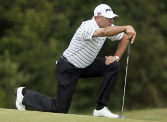 Fowler edges the battle of the Aussies