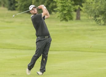 Duo share early Final Stage lead