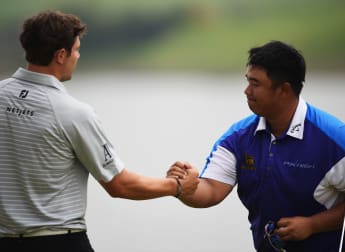 Aphibarnrat suffers from twist in the tail