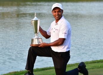 Chawrasia storms to New Delhi defence