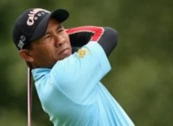 Pavin and Thongchai pursue leaders