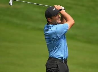 Molinari edges into Wentworth lead