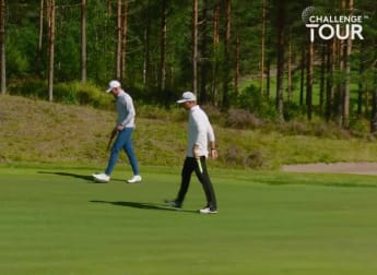 Meyer takes outright lead with eagle on 1!