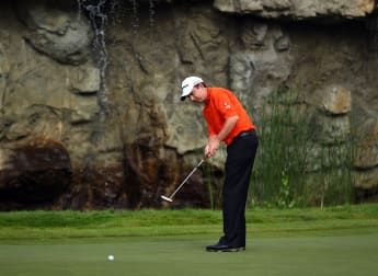 Flawless Lawrie leads the way