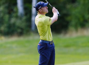 Horsey charges clear