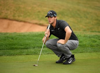 Pieters makes solid start in stormy Prague