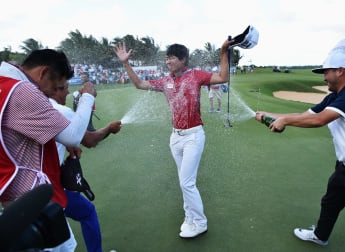 With this win - Jeunghun Wang