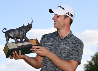 What's in the bag - Guido Migliozzi 