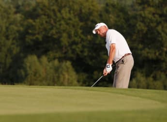 Cameron takes control with sparkling 63