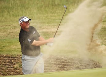 Clarke hoping for wet weekend