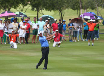 Hend extends advantage