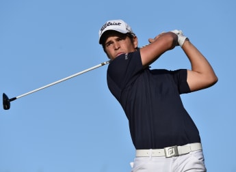 Saddier leads after Ravano makes history with 59 