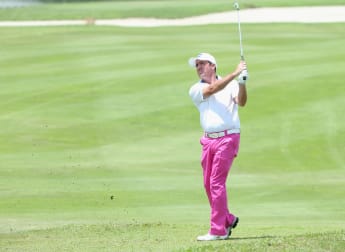 Hend and Pittayarat top packed leaderboard