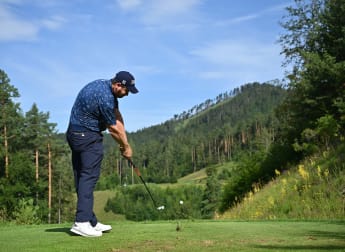 Lawson and Matus share lead in Adamstal