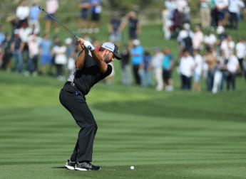 Garcia keeps his nose in front