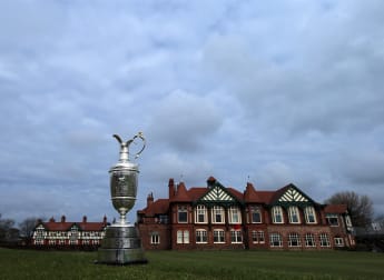 Mobiles to be allowed at 2012 Open