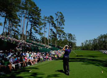 Oosthuizen hot on Haas' heels