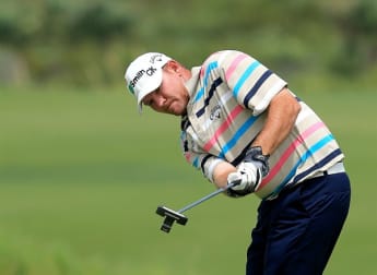 Gainey storms to victory