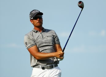 Stenson fights back at Whistling Straits