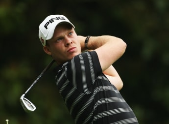 Willett holds first round lead