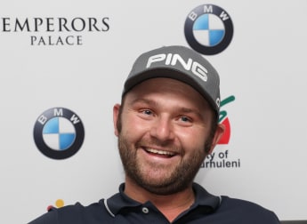 No fear for Sullivan in title defence