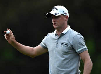 Noren leads by two at halfway stage